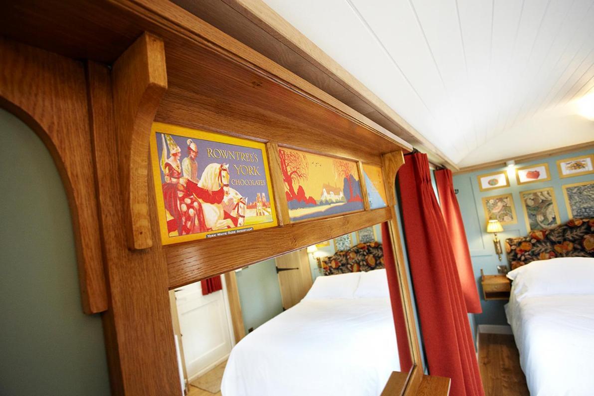 יורק Hornington Manor Luxury Shepherd Huts מראה חיצוני תמונה